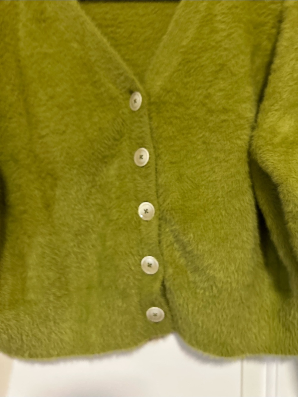 Never worn! 🌼🍋🟩Levi's Lime Green ‘Hippie Days’ Fuzzy V-Neck Cardigan🍋🟩🌼 - Picture 6 of 14